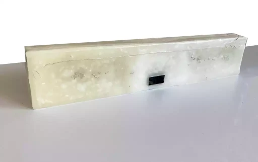 Às Vezes Esqueço de Ser Perfeita #2 (10x50x5cm)