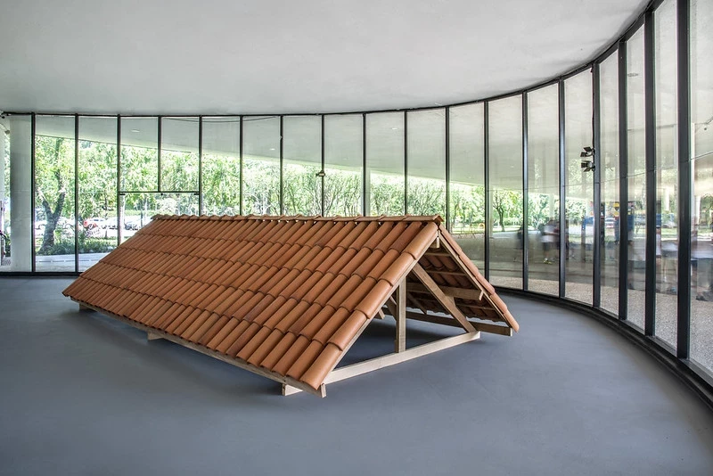 Exposição "Ausente Manifesto: ver e imaginar na arte contemporânea"