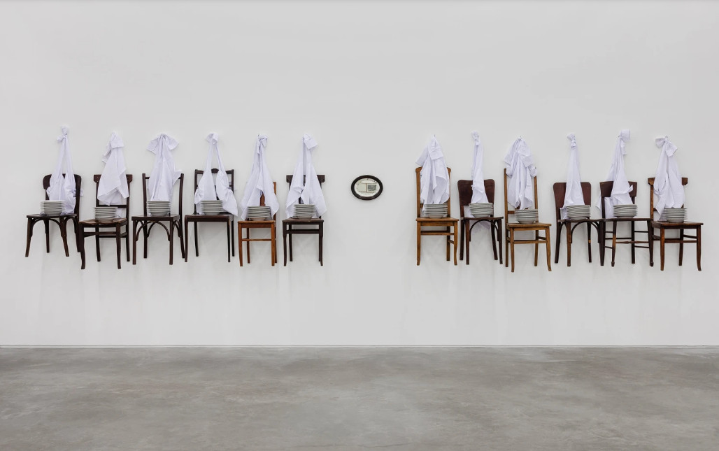 Exposição: "Clarão - do pó ao corpo, do corpo à terra" de Nino Cais