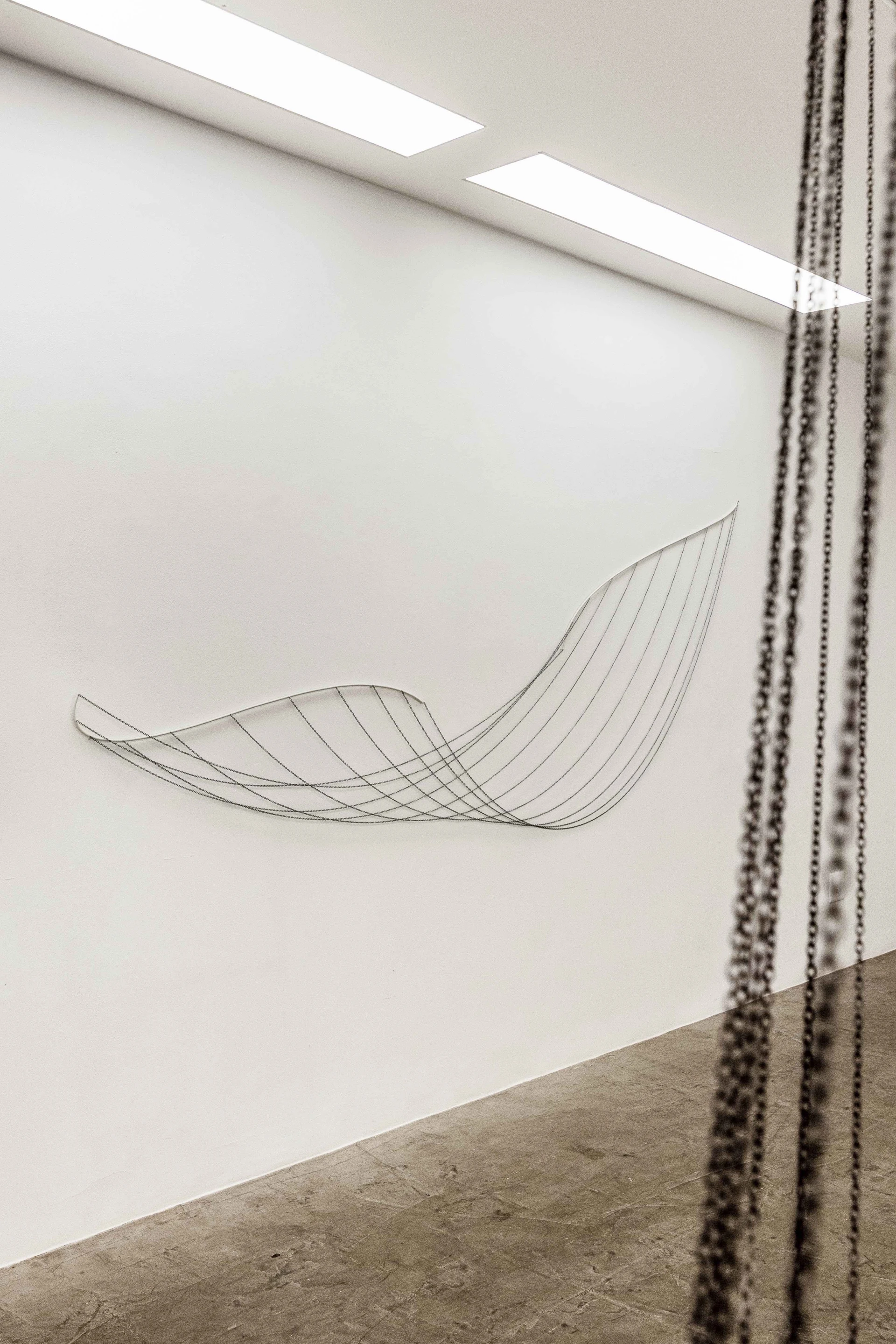 Exposição individual "Linha, peso mínimo", de Amalia Giacomini