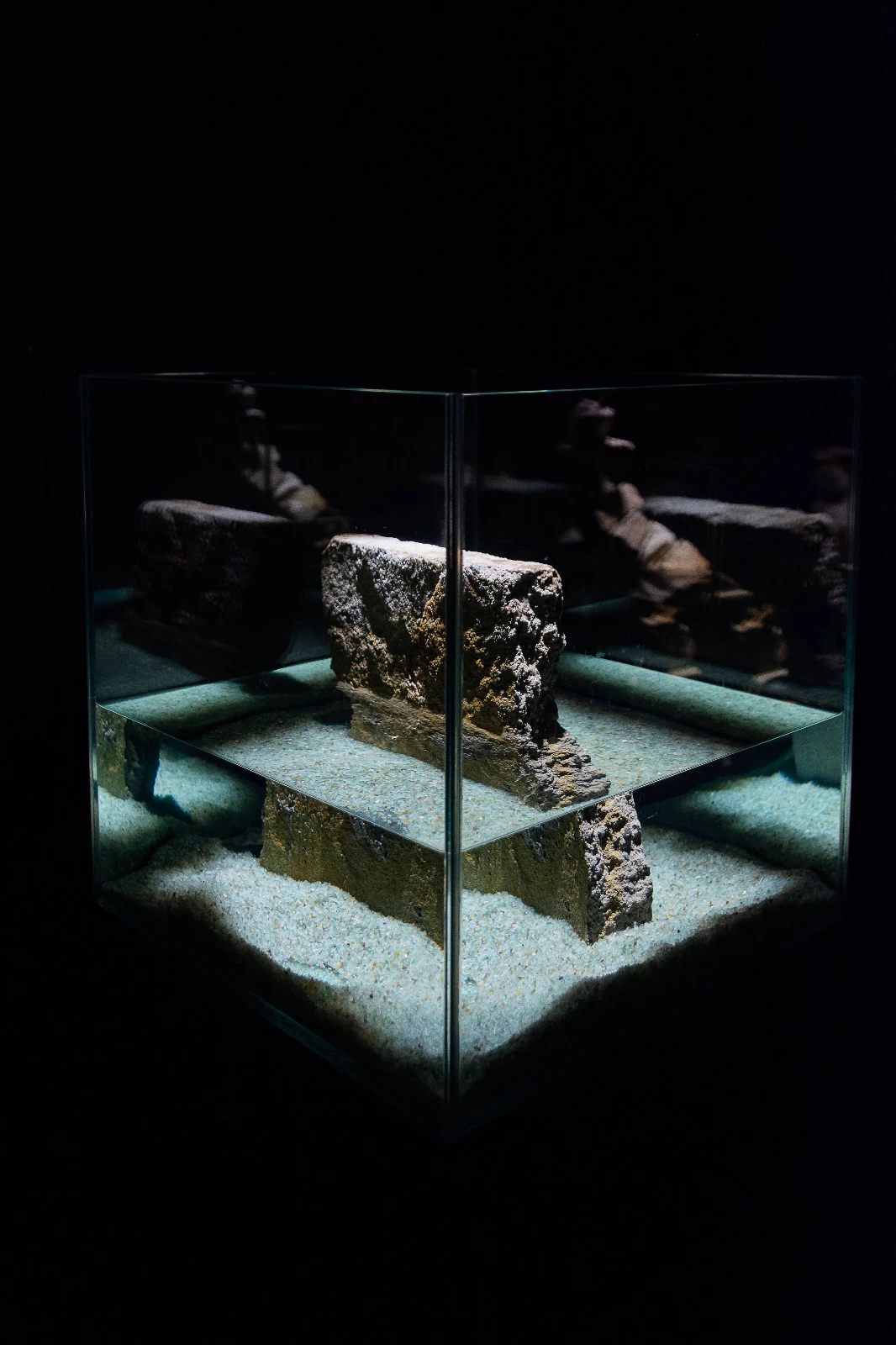 Exposição doletiva "Lugar Nenhum é Logo Ali"