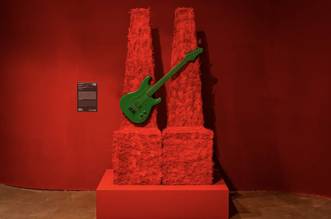 Exposição coletiva "Nossos Brasis: entre o sonho e a realidade"