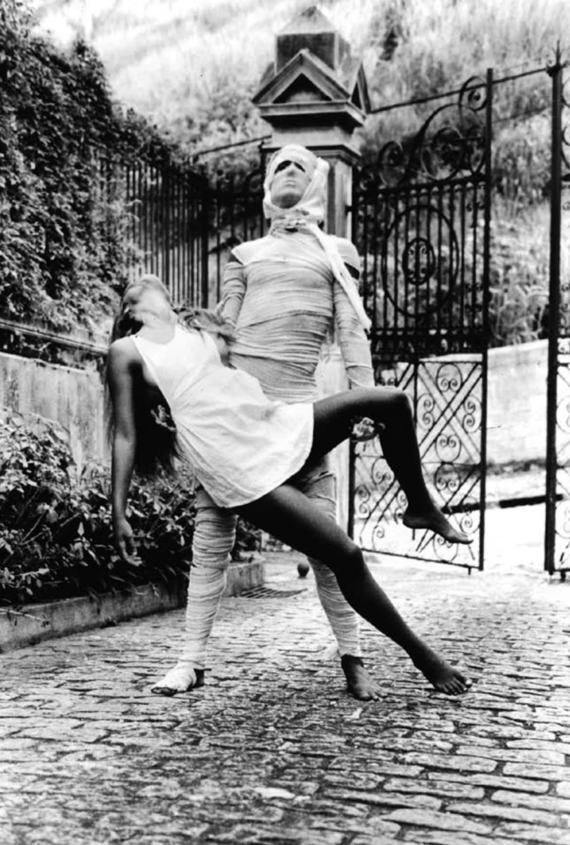 Exposição coletiva "O horror, o humor e o absurdo"