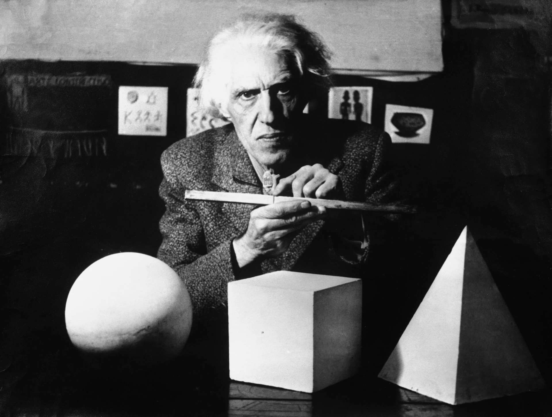 Exposição "Joaquín Torres García – 150 anos"