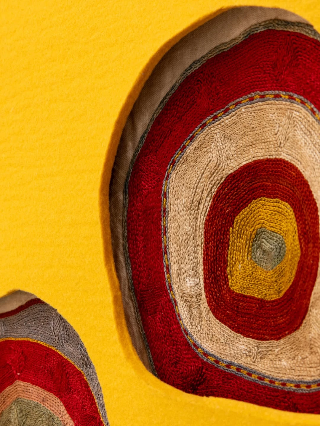 Exposições "Matéria da Materia", de Camila Sposati e "Castelinho de Areia", de biarritzzz