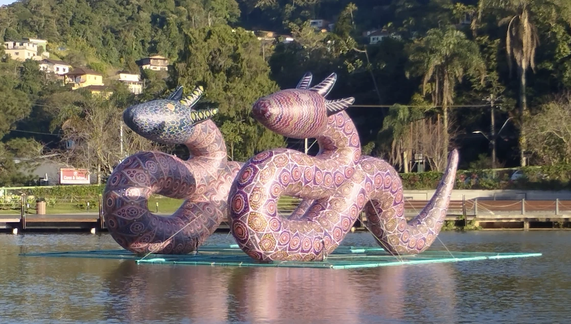 Exposição coletiva "Mais belo é o rio que corre"