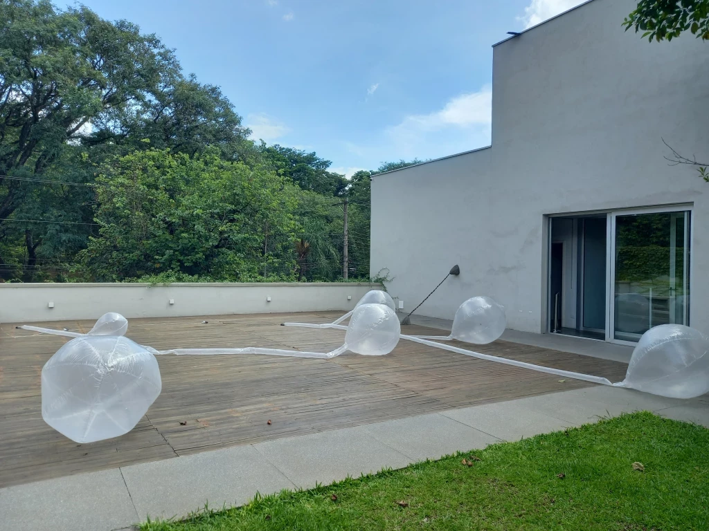 Inauguração No Deck | Chumbo (figura n°3) de Frederico Ravioli