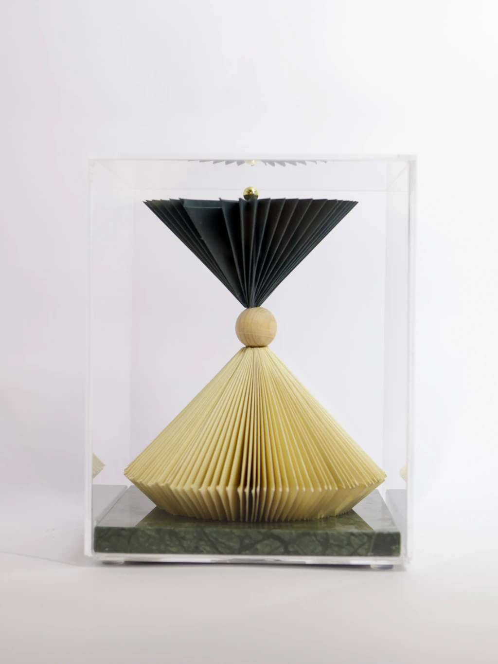 Escultura Ampulheta Guatemala Bicolor