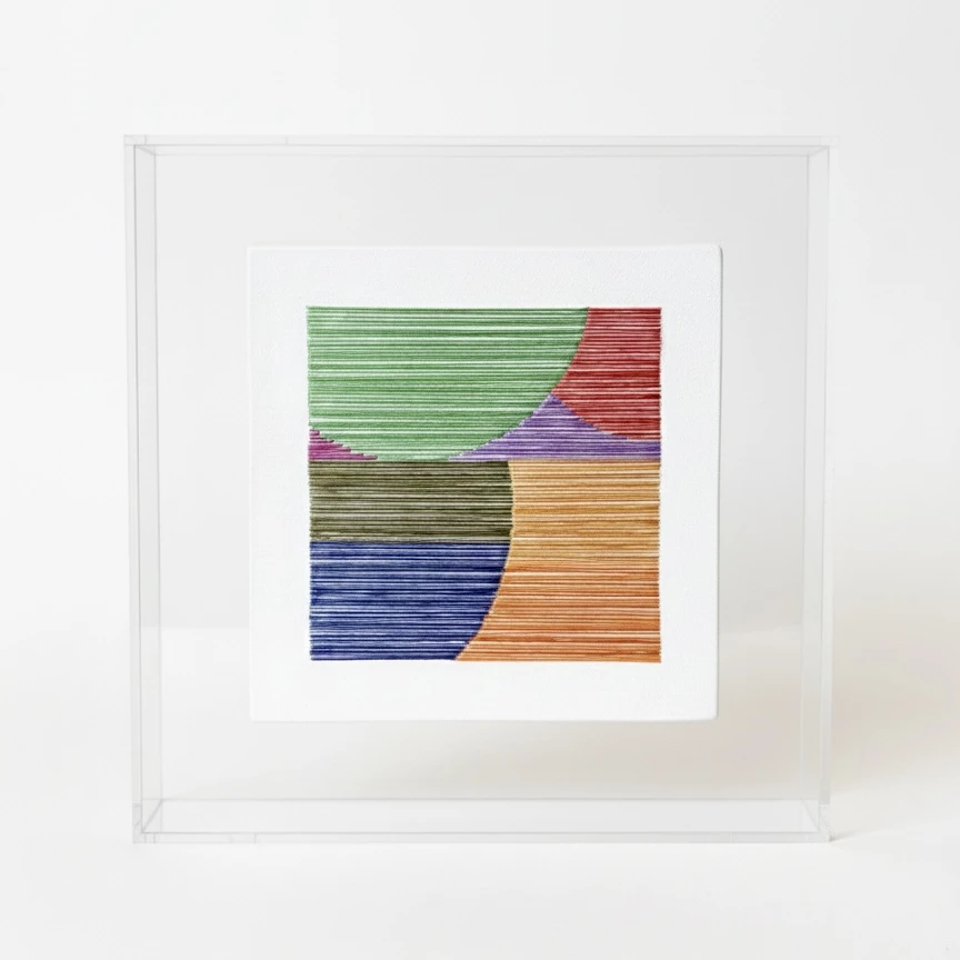 Bordado geométrico em acrílico