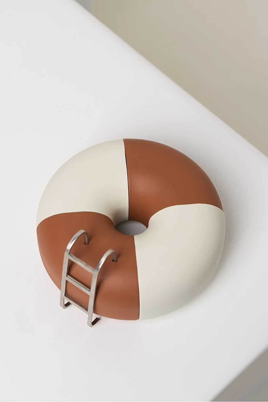 Séria Piscina: Escultura Bóia G