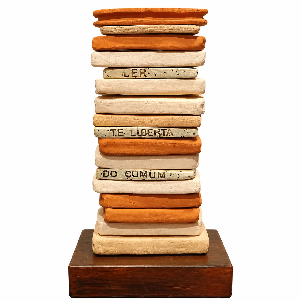 SARAU: Totem de Livros em Cerâmica